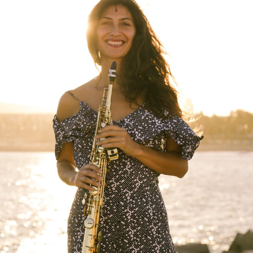 cropped-Evelyn-Saxo-50.jpg